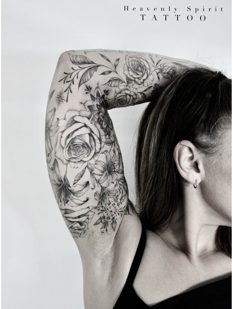 Tatouage floral ornemental fine ligne tattoo tattoo fine line Bras complet floral ornemental wip shading tatouage femme