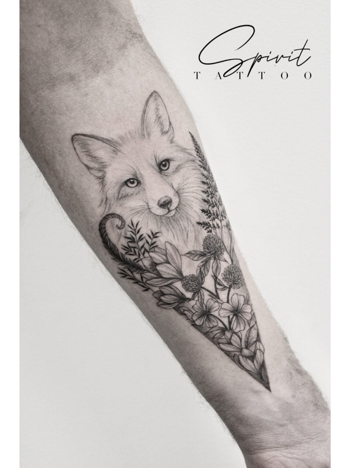 Animal tattoo fine Line renard